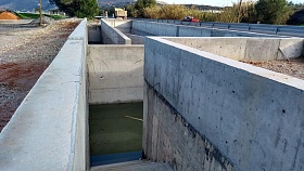 Klicke auf die Grafik für eine größere Ansicht

Name:	Geo Brücke 6 -Tunnel- 02 Seeseite.jpg
Hits:	188
Größe:	161,9 KB
ID:	103987