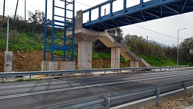 Klicke auf die Grafik für eine größere Ansicht

Name:	Brücke bei Eskopi-3.jpg
Hits:	106
Größe:	178,9 KB
ID:	104097