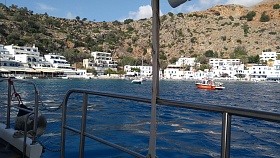 Klicke auf die Grafik für eine größere Ansicht

Name:	1-auf See bei Loutro.jpg
Hits:	87
Größe:	222,5 KB
ID:	104398